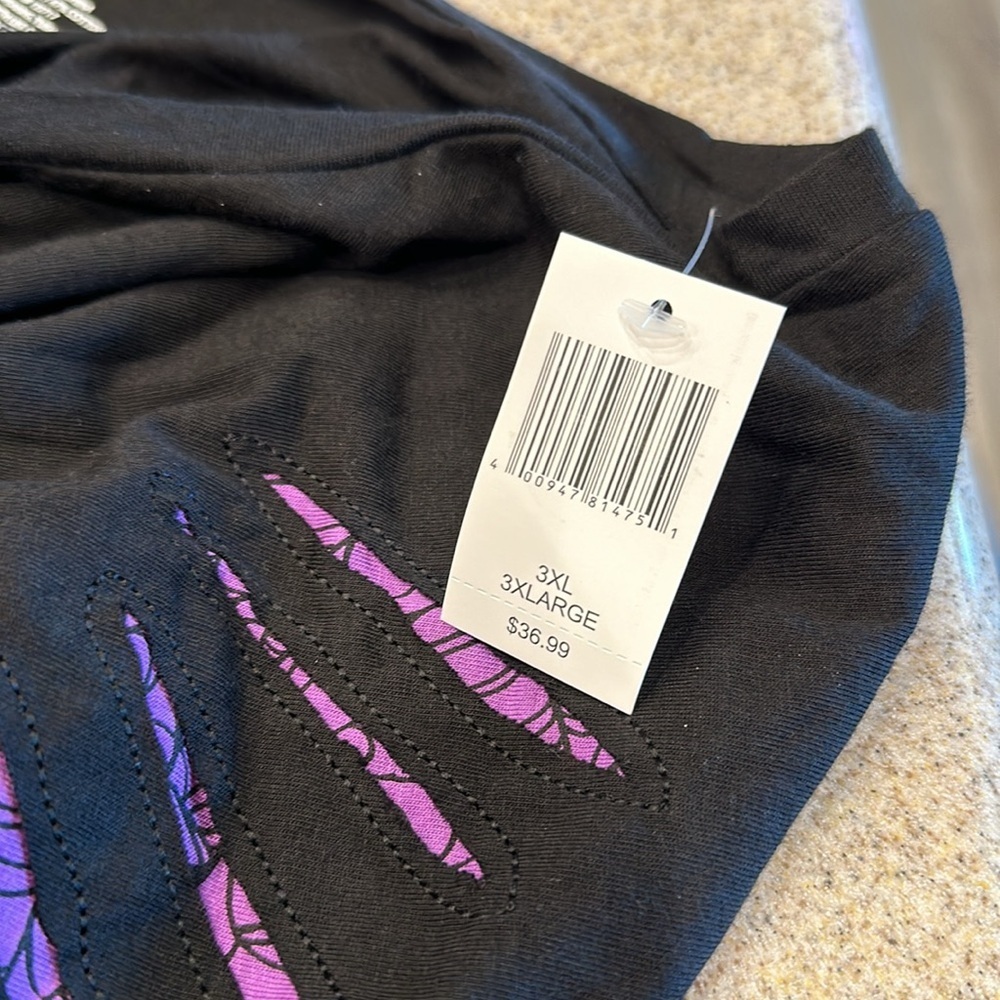NWT Disney Parks tonight we fly Sanderson sisters black purple top 3XL - Picture 7 of 8
